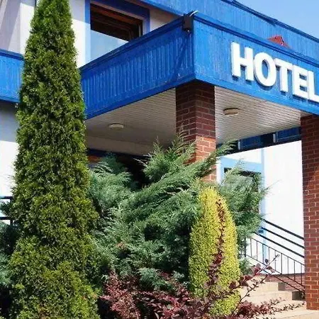 Korona Hotel 2*